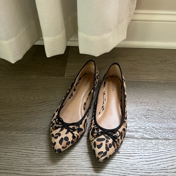 Merona Leopard Print Point Toe Flats Size 8 - Picture 2 of 6
